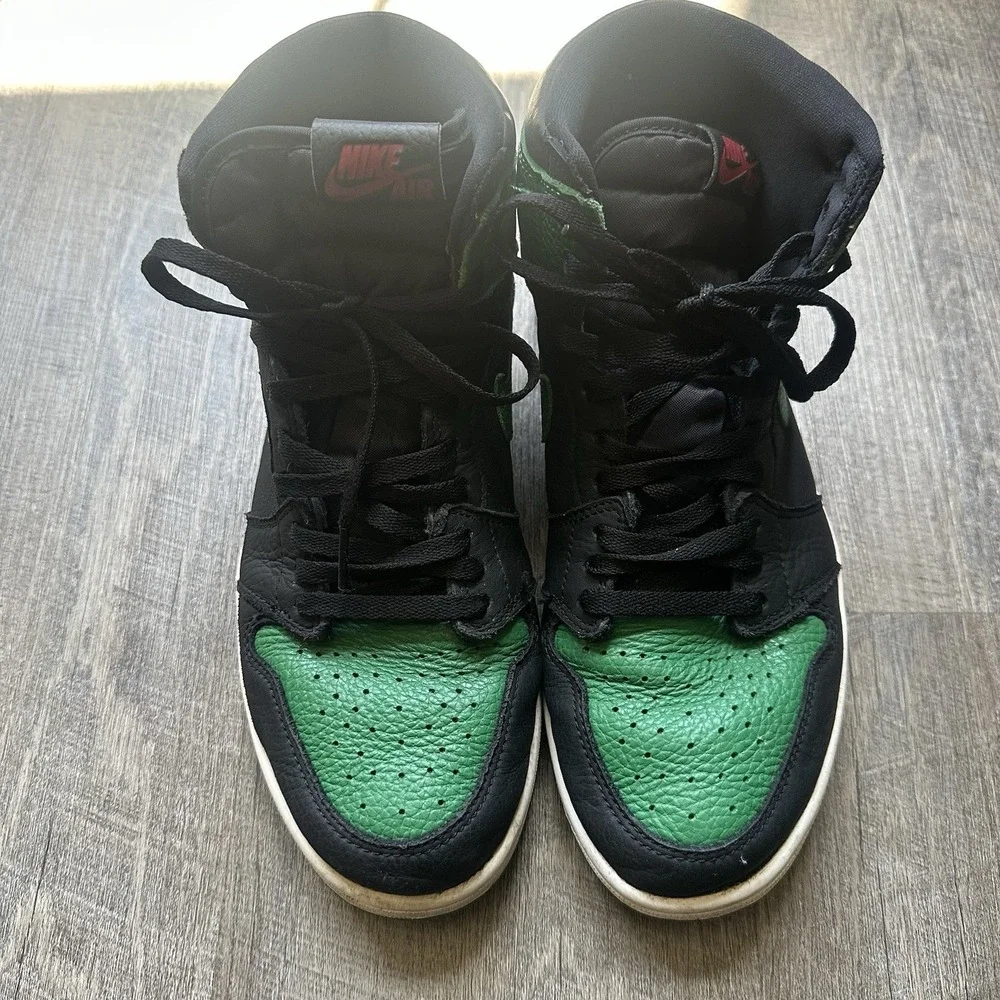 Size 10 - Nike Air Jordan 1 Retro High OG 'Pine Green 2.0 555088 030 No Box